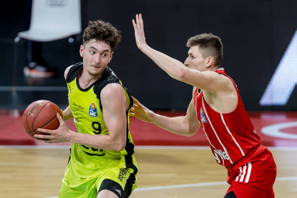 喊和赛场气 喊和赛场气