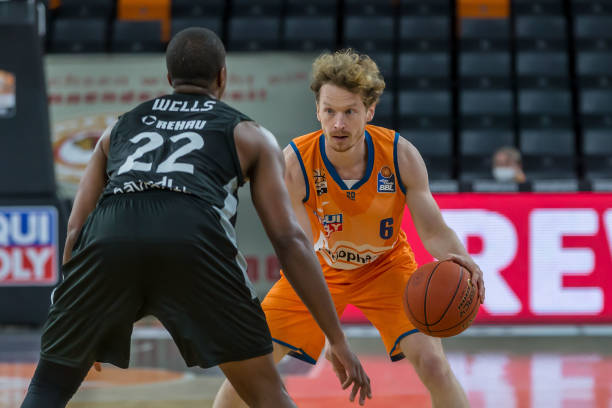 上实时应变 上实时应变